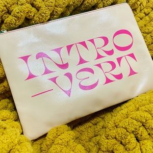 💕Introvert/Extrovert Clutch💕